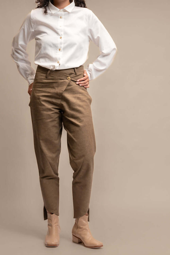 PANTALÓN TRAVESÍA DENIM CAFÉ