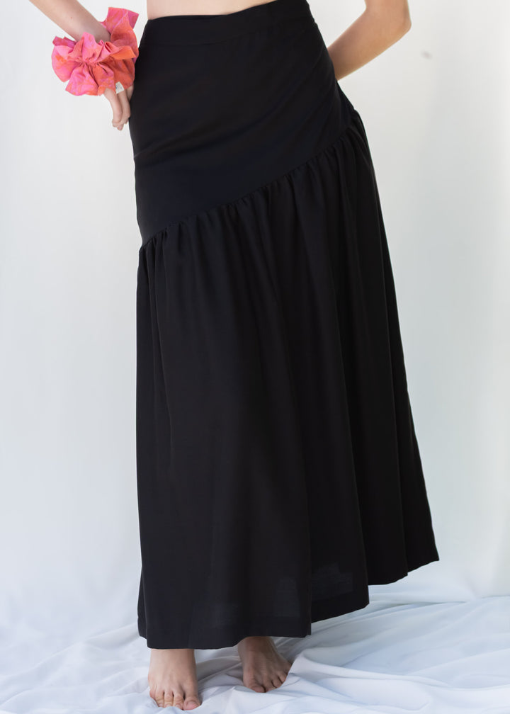 FALDA PLEAMAR TENCEL™ NEGRO