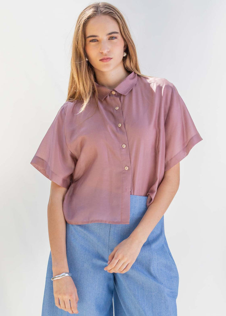 CAMISA CROP SEDA LILA