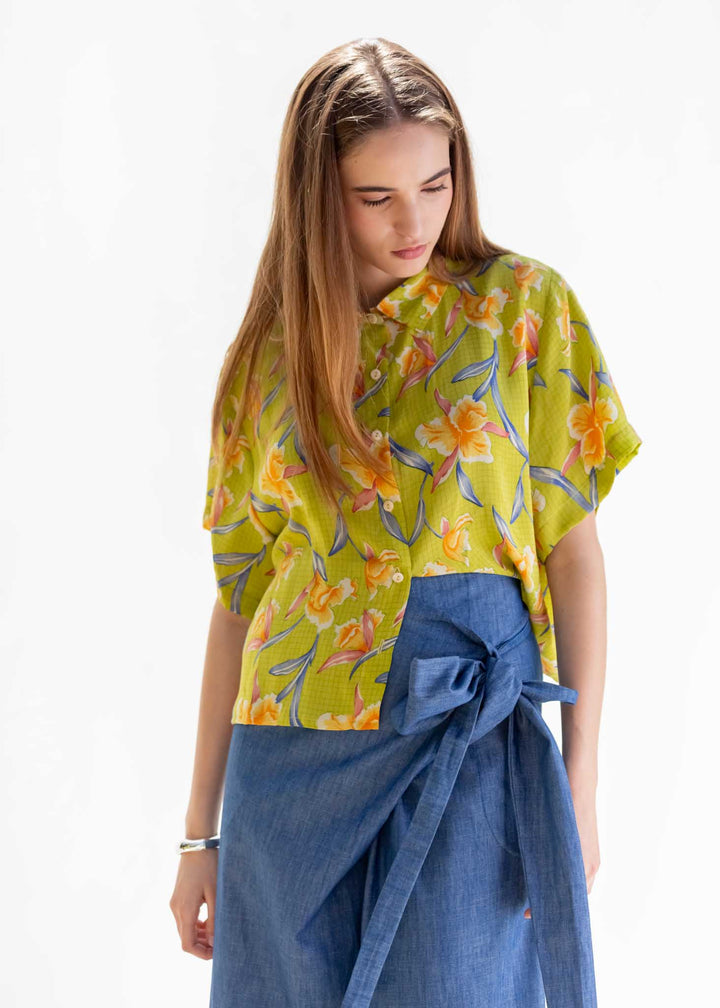 CAMISA CROP SEDA pistacho
