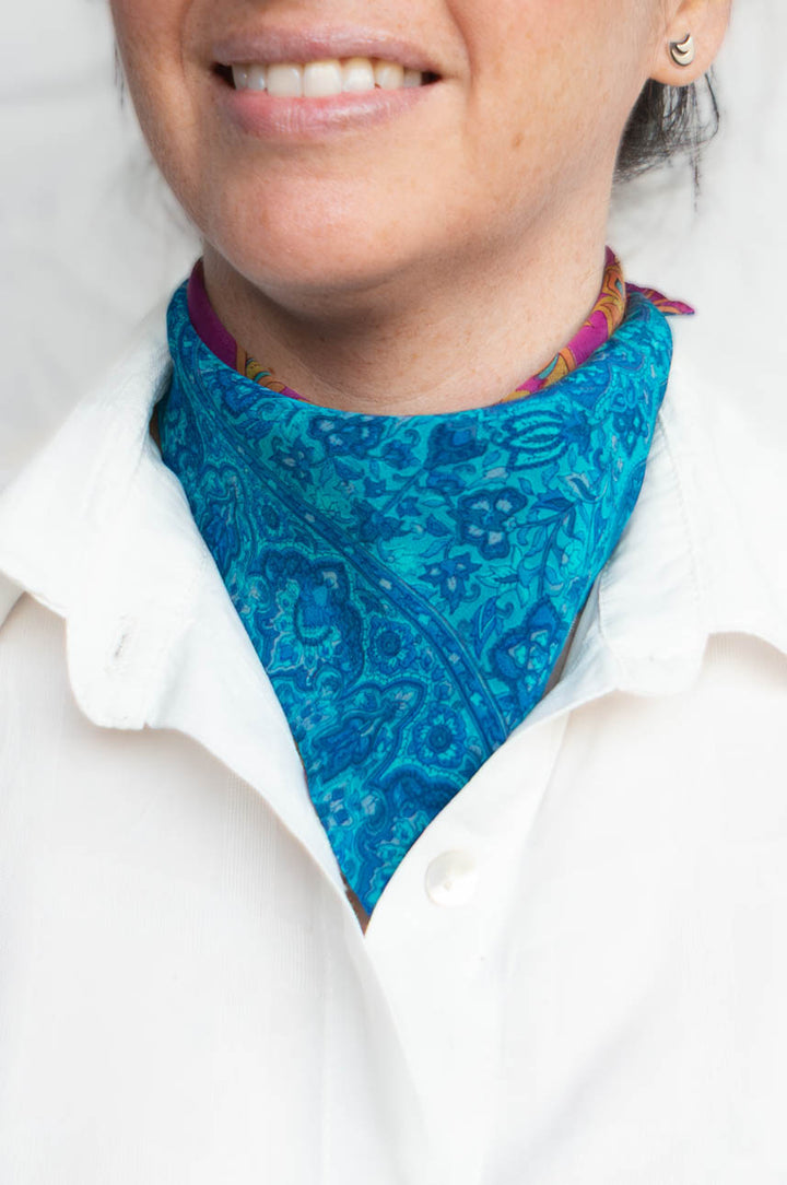 Pañoleta Seda Reversible Calipso / Fucsia