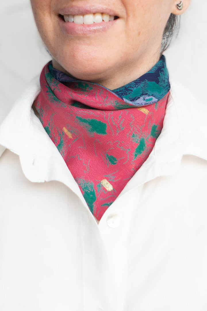 Pañoleta Seda Reversible Rojo / Azul