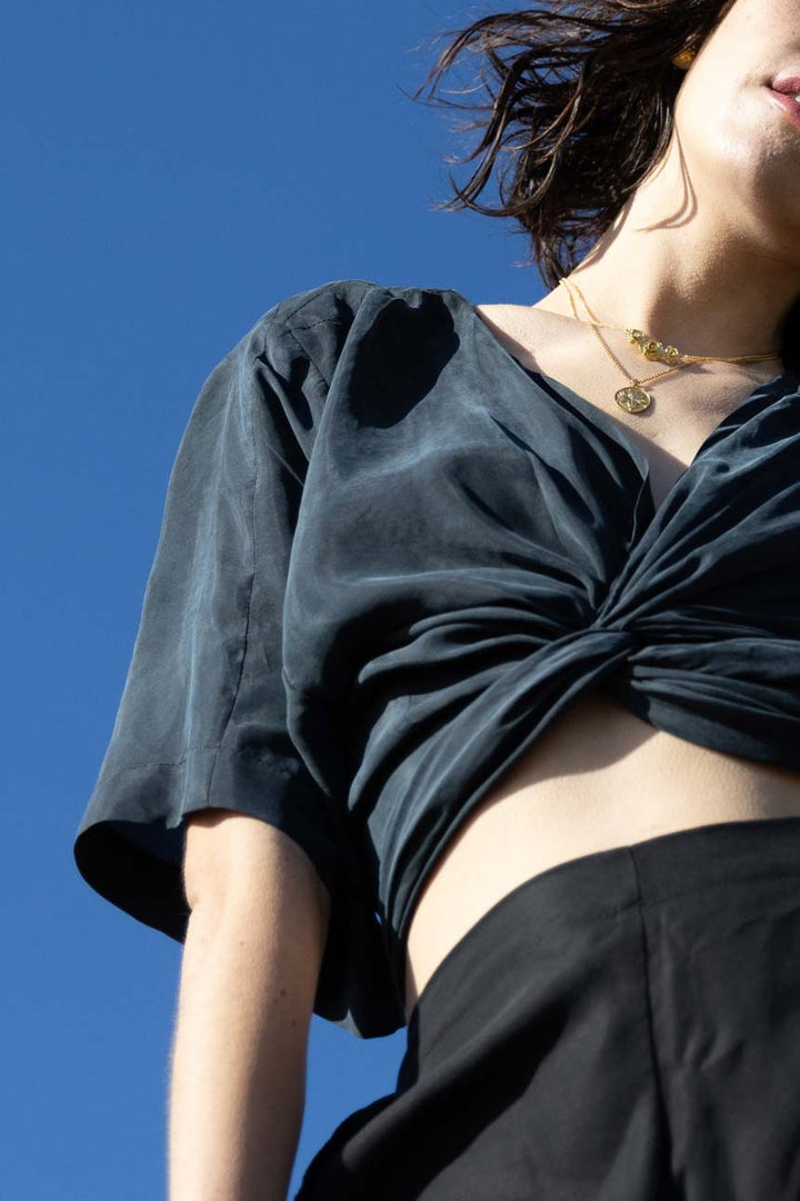 Blusón del Valle Cupro Negro Acero