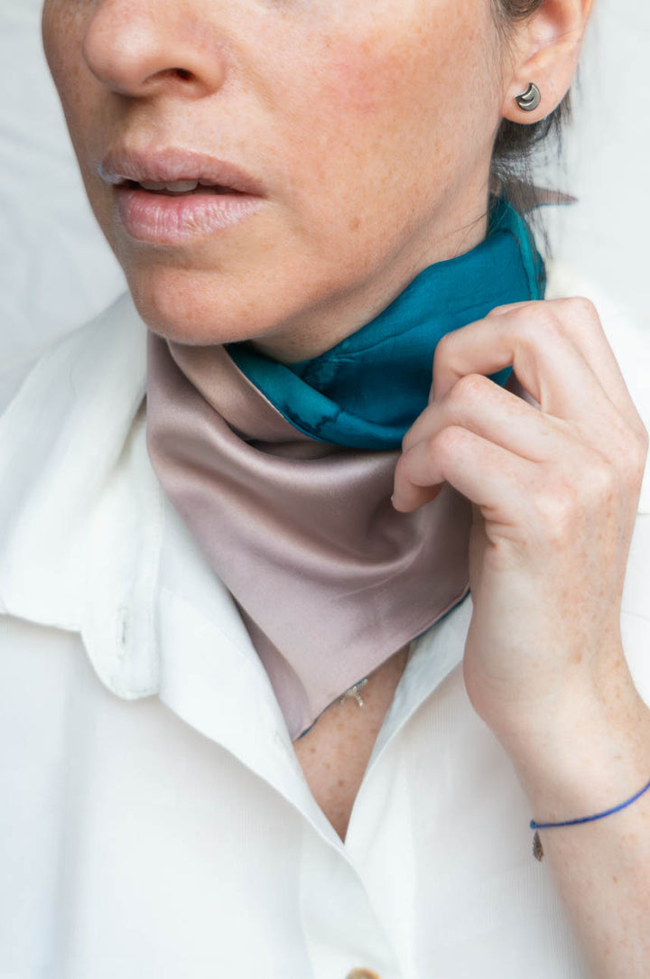 Pañoleta Seda Reversible Rosado / Calipso