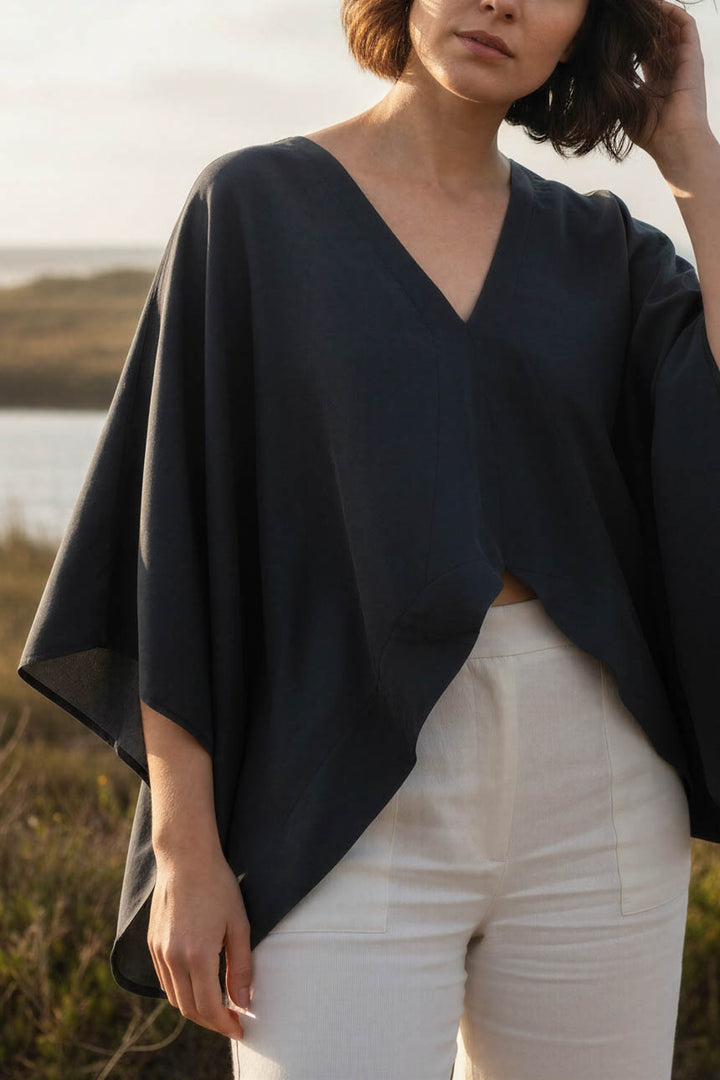 Top Cascada Cupro Negro Acero