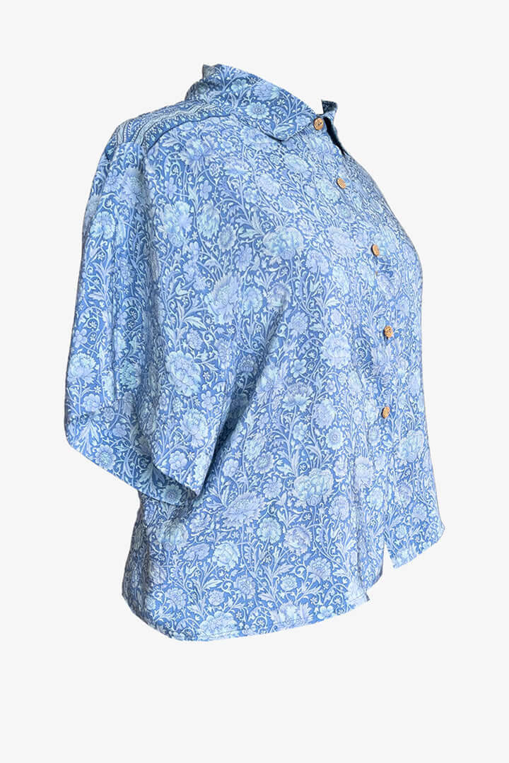 Camisa Crop Seda Celeste