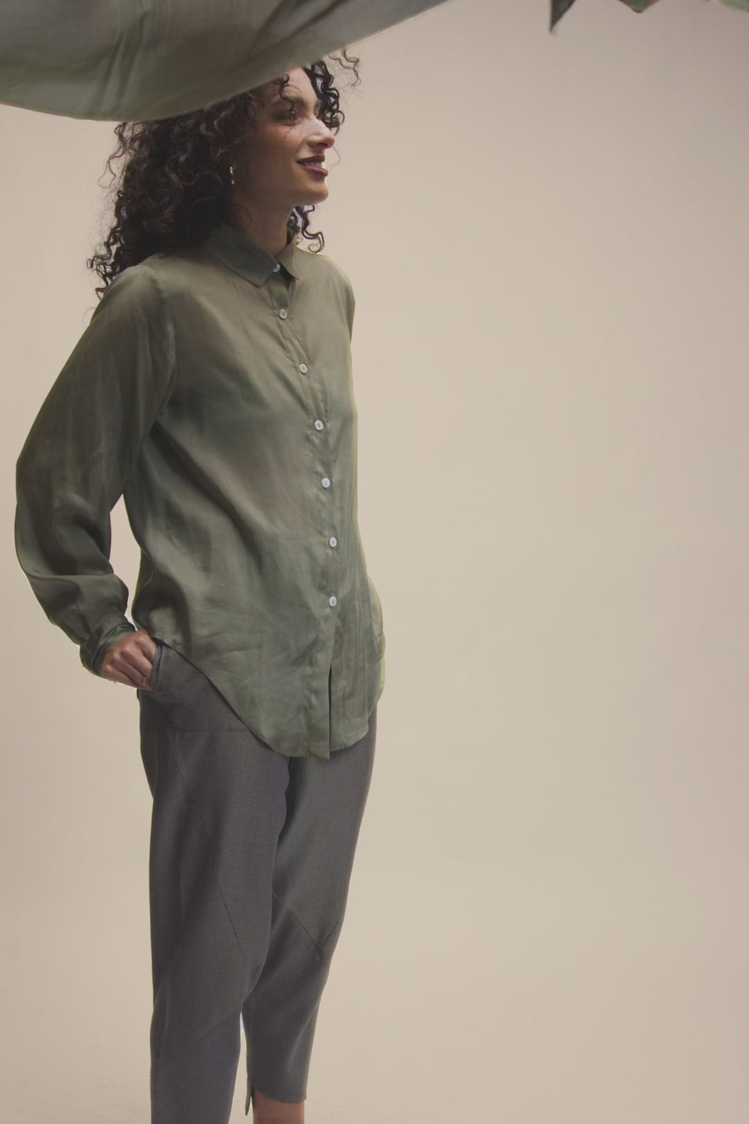 CAMISA TENCEL™ SEDA VERDE