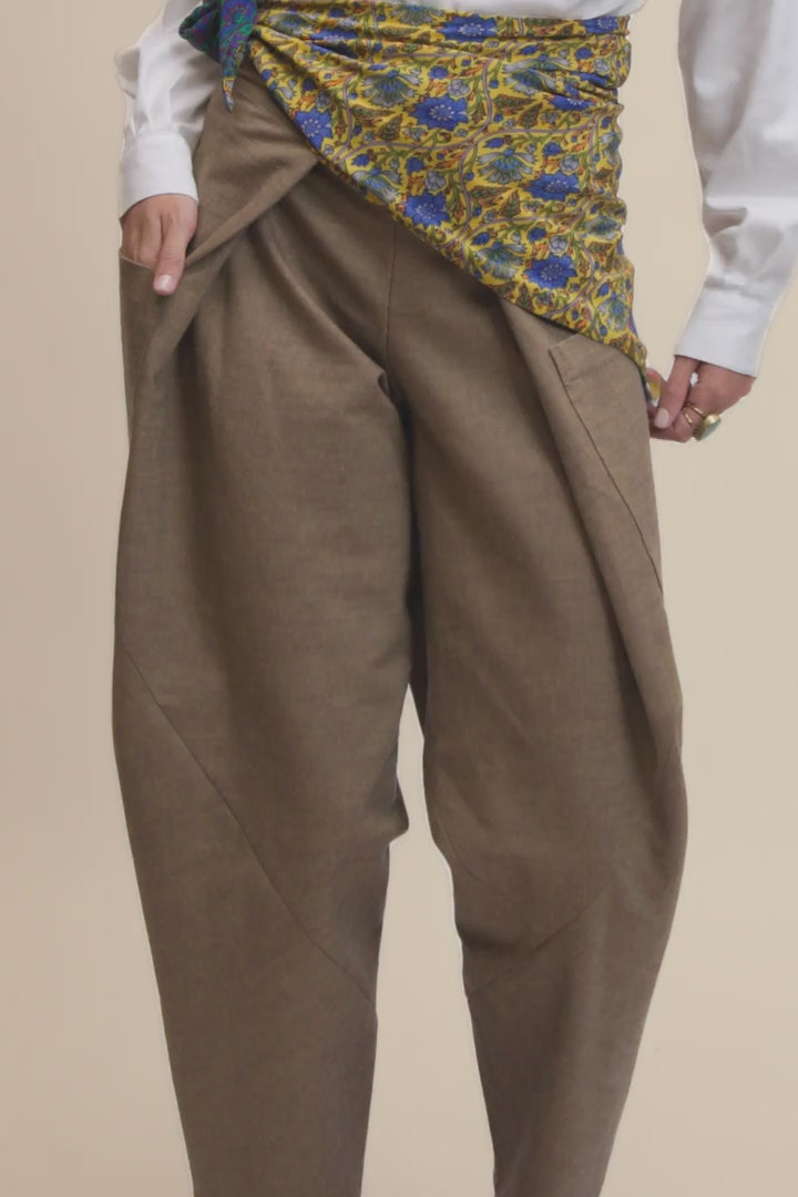 PANTALÓN DERIVA DENIM CAFÉ